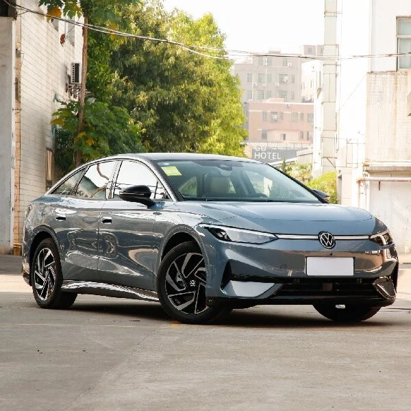 Volkswagen Luxury Sedan